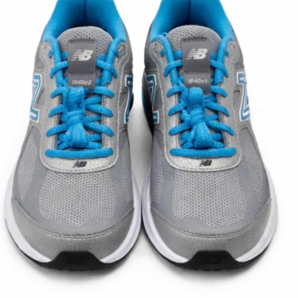New Balance 1540v3 Women’s Size 9.5 – Gray/Blue – NEW Without Tags